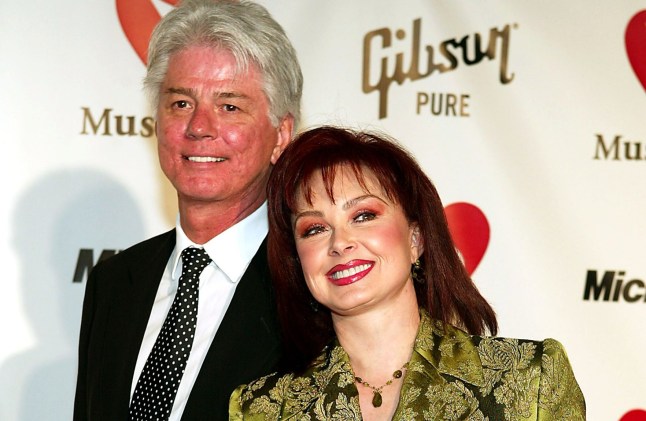 CULVER CITY, CA - FEBRUARY 6: Actress Naomi Judd (R) and husband Larry Strickland attend The MusiCares 2004 Person of the Year Tribute to Sting on February 6, 2003 at Sony Studios in Culver City, California. (Photo by Frank Micelotta/Getty Images)